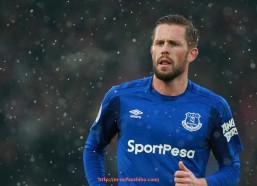 秘饭直播-世俱杯裁判争议事件解读及规则适用详评