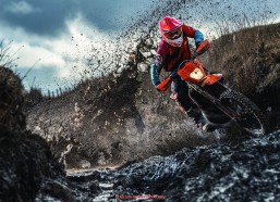 秘饭直播-世俱杯门将扑救集锦汇总展示顶级守门员风采